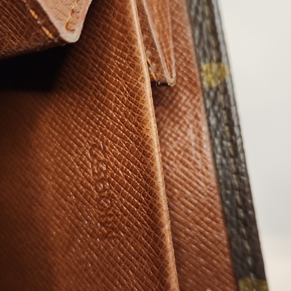 Authentic Louis Vuitton Monogram Wallet - Picture 13 of 16